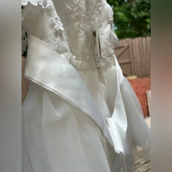 NWT Baptism Gowns Christening Birthday Baby Girls dress Lace Dress 12-15 months - Picture 10 of 11